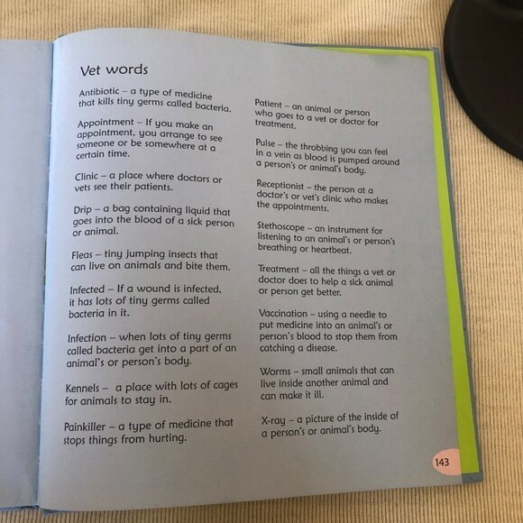 Usborne JOBS PEOPLE DO Farmer Chef Doctor Teacher Vet Firefighter Brook Book - Picture 9 of 12